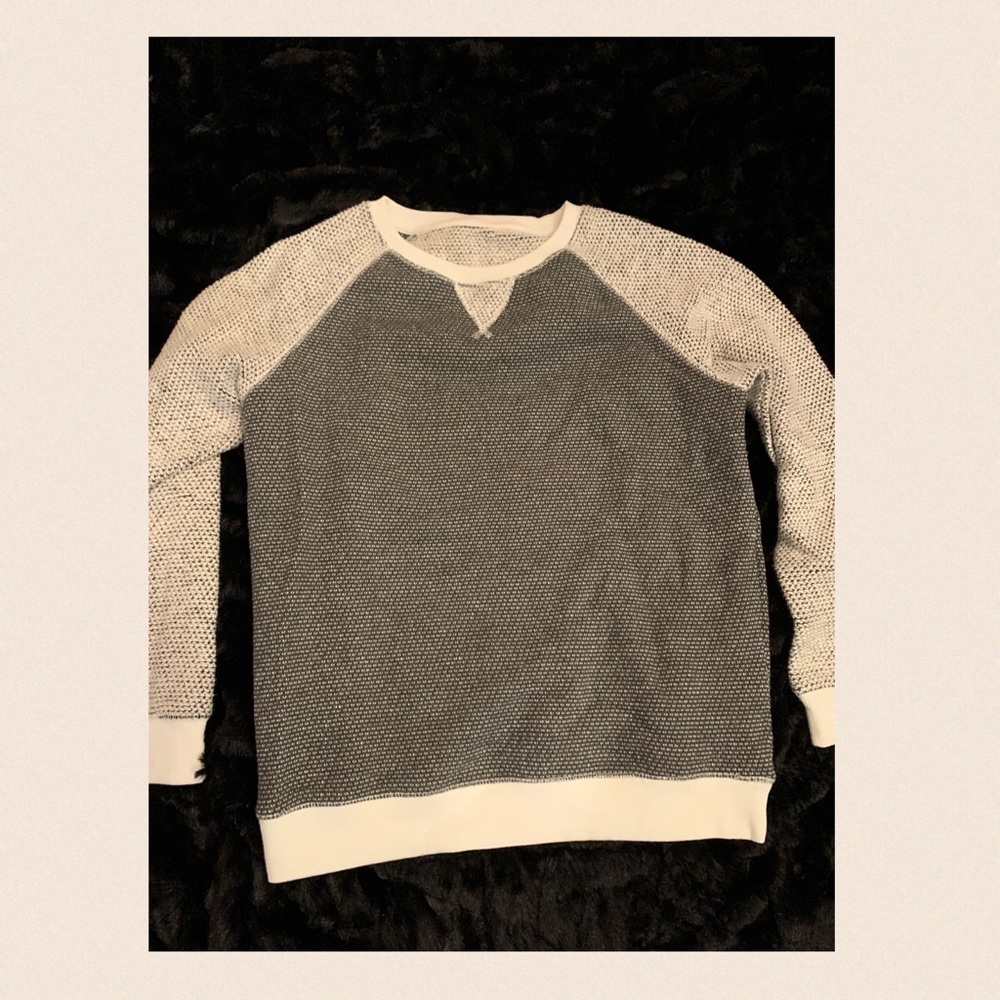 Zyia Sweater - Size M - EUC